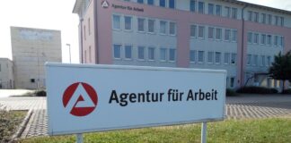 Lippischer Arbeitsmarkt im November: Wachstumsmotor stockt trotz Weihnachtsgeschäft