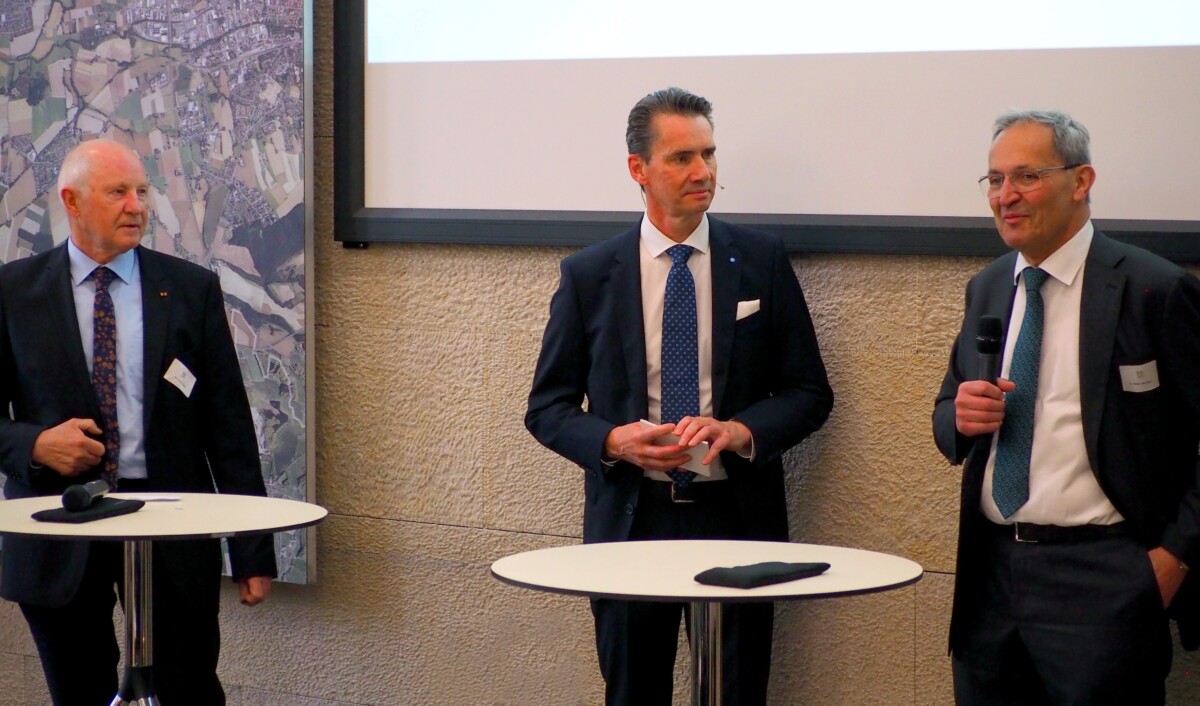 Festakt im Lemgoer Rathaus Gebr. Brasseler feiert 100jähriges