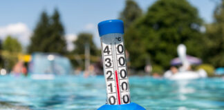 Lage: Sommerfest und Gottesdienst im Waldfreibad Hörste