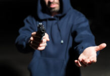 Bewaffneter Raubüberfall in Detmold: Juweliergeschäft an Bruchstraße ausgeraubt Polizei