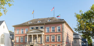 Detmold: Öffentliche Toiletten im Rathaus bis mittags geschlossen