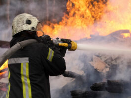 Großbrand in Oerlinghausen: Arztpraxis in Flammen