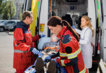Tödlicher Unfall in Lübbecke: Rollerfahrer prallt gegen Hauswand