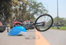Bielefeld: 13‑jährige Radfahrerin bei Unfall in Bethel schwer verletzt