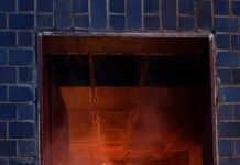 Wohnungsbrand in Petershagen: Fünf Verletzte nach Feuer in Zweifamilienhaus