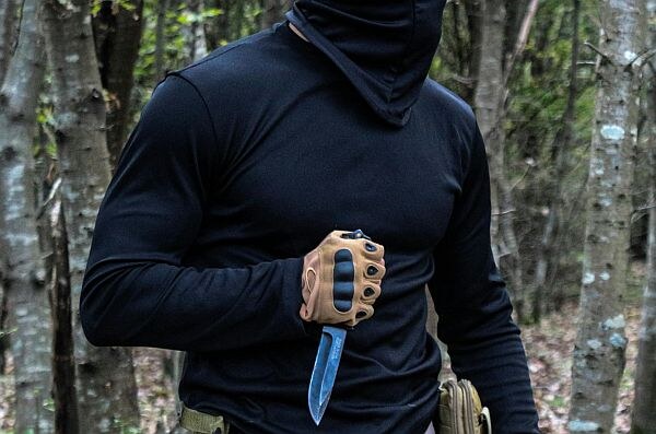 Mann beleidigt und bedroht Schüler während eines Schulausfluges