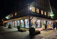 Einkaufsbummel, Livemusik und Glühwein: Alle Infos zum Lügder Novemberleuchten 2025