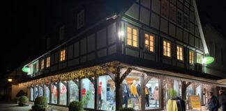 Einkaufsbummel, Livemusik und Glühwein: Alle Infos zum Lügder Novemberleuchten 2025