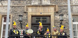 Die fünfte Jahreszeit hat begonnen: Lage feiert Karnevalsauftakt