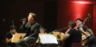 Detmold: Kabarettistin Frieda Braun und Sänger Joris kommen 2026 in die Stadthalle