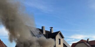 Minden: Auto fängt während der Fahrt Feuer