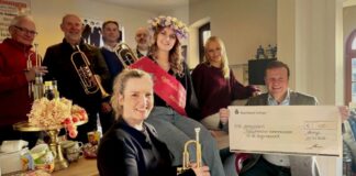 Spende für den guten Ton: Unterstützung für Jugendarbeit des Posaunenchores Hohenhausen