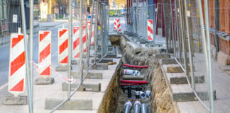 Rohrbruch in Oerlinghausen: Fernwärme-Ausfall in Helmstedter Straße