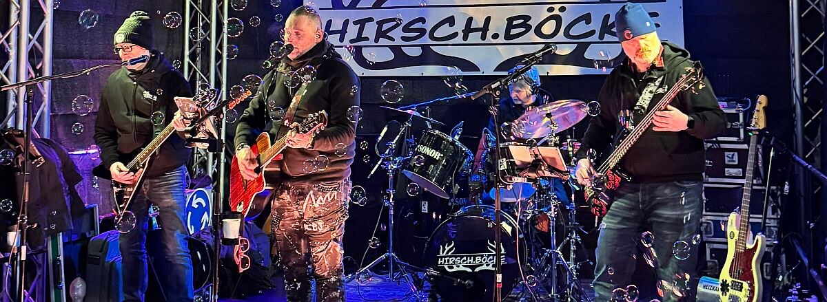 Wenn die Hirsche auf dem Lagenser Weihnachtsmarkt röhren