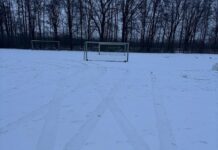 Reifenspuren statt Rasensport: Vandalen wüten in Delbrück