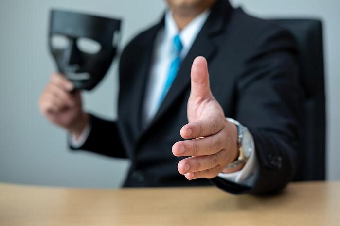 Wenn dir Leute einen tollen Job versprechen – „Vorsicht!“ mahnt die Polizei