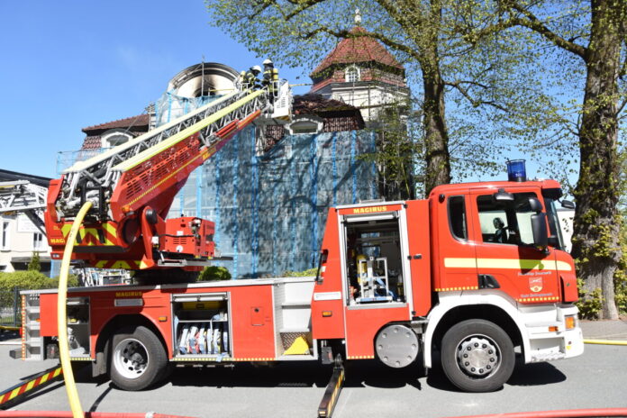 26.04.22 Fw-Einsatz in der Detmolder Straße in Oerlinghausen (28)