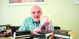 Koslowski kehrt zurück: Joachim H. Peters legt mit „Es stirbt sich schön auf Norderney“ sein 25. Buch vor