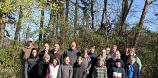 Gemeinschaftsaktion für Wald und Dorf: Maspe forstet auf