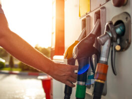 Volle Tanks, strahlende Gewinner: 10.000 Euro für Autofahrer