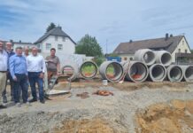 Oerlinghausen: Spatenstich für neues Wohnquartier in Helpup