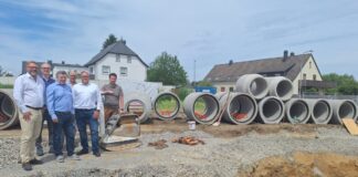 Oerlinghausen: Spatenstich für neues Wohnquartier in Helpup