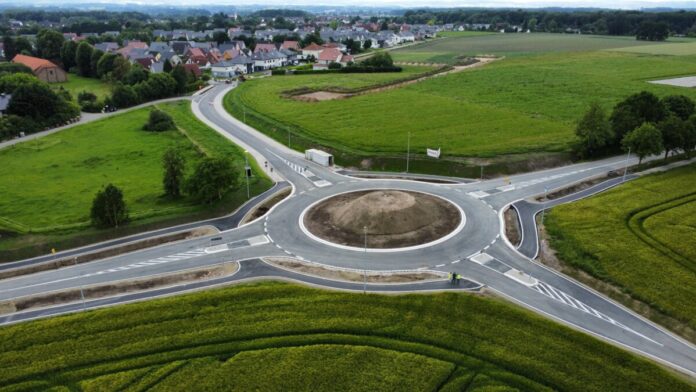Luftaufnahme Kreisverkehranlage Lockhauser Straße (Stadt Bad Salzuflen)