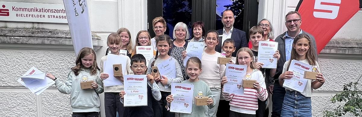 Drittklässler liest sich an die Spitze im Vorlese-Wettbewerb