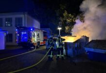 Lemgo: Drei Müllcontainerbrände in zwölf Stunden beschäftigen Feuerwehr