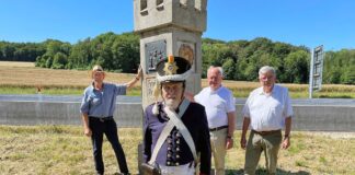 Leopoldshöhe: Neuer Standort für historischen Grenzstein an B66