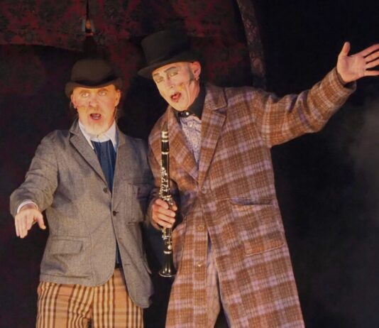 400 begeisterte Zuschauer: Sherlock Holmes ermittelt beim Lemgoer Sommertreff
