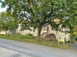 Bildungsausschuss entscheidet sich für Schließung: Eltern demonstrieren für Kita Greste