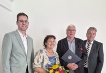 Lage: Bundesverdienstkreuz für Eheleute Sigrid Pöppelmann-Terwey und Bernd Terwey