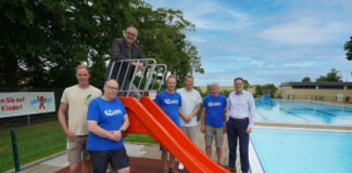 Lemgo: Neue Kinderrutsche im Freibad Lieme