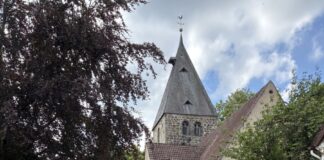 1.200 Jahre Kirchengeschichte zum Anfassen: Heimatverein Heiligenkirchen lädt zur Kirchenführung ein