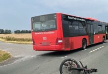 Kreis Höxter: 16-Jährige bei Kollision mit Linienbus schwer verletzt