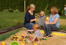 Neues Angebot im Kreis Lippe: Ehrenamtliche Familienpaten entlasten junge Familien im Alltag