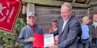 Oerlinghausen: 25. Horst-Steinkühler-Preis geht an Trägerverein des Freilichtmuseums
