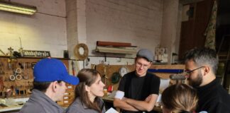 Oerlinghauser Initiative: Apfelweinverein OWL für Deutschen Nachbarschaftspreis 2026 nominiert