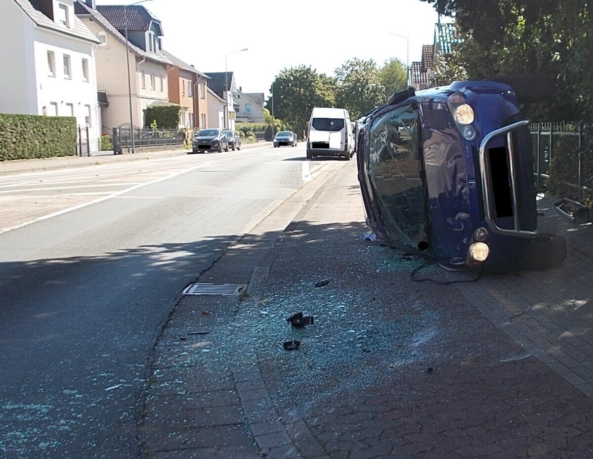 Drei Verletzte nach Frontalzusammenstoß in Extertal