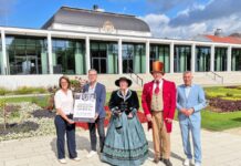 Viktorianisches Flair im Kurpark: Premiere des Charles-Dickens-Festivals in Bad Salzuflen
