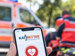 „Katretter“ im Einsatz: Aktion zur Woche der Wiederbelebung in Lippe