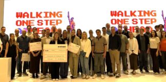 Detmold: Wortmann zeichnet Gewinner der ersten KI-Challenge aus