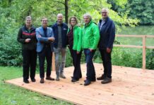 Übernachten am Wasser: Neue Trekkingplattform am Korintenteich