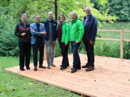 Übernachten am Wasser: Neue Trekkingplattform am Korintenteich
