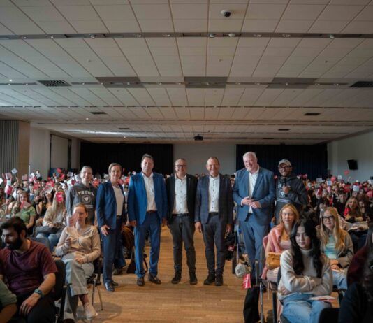 TH OWL: Knapp 1.100 neue Studenten starten ins erste Semester