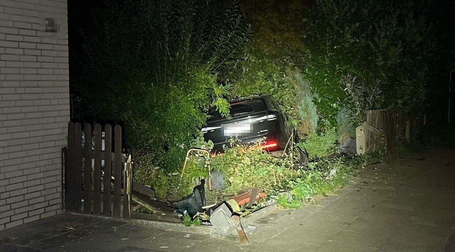 Detmolder verliert im Kalletal Kontrolle über sein Auto – Beifahrer schwer verletzt
