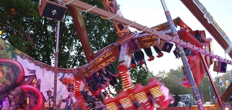 Kirmes in Pottenhausen: bitte einmal komplett durchdrehen