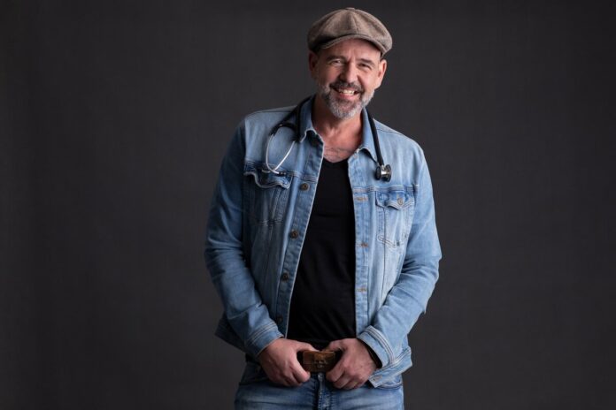 Doc Esser (Manfred Jasmund)