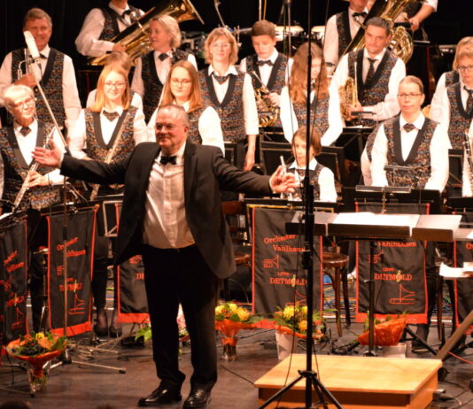 Saisonabschluss in neuer Spielstätte: „Von Classic bis Pop“ des Orchesters Vahlhausen Lippe Detmold